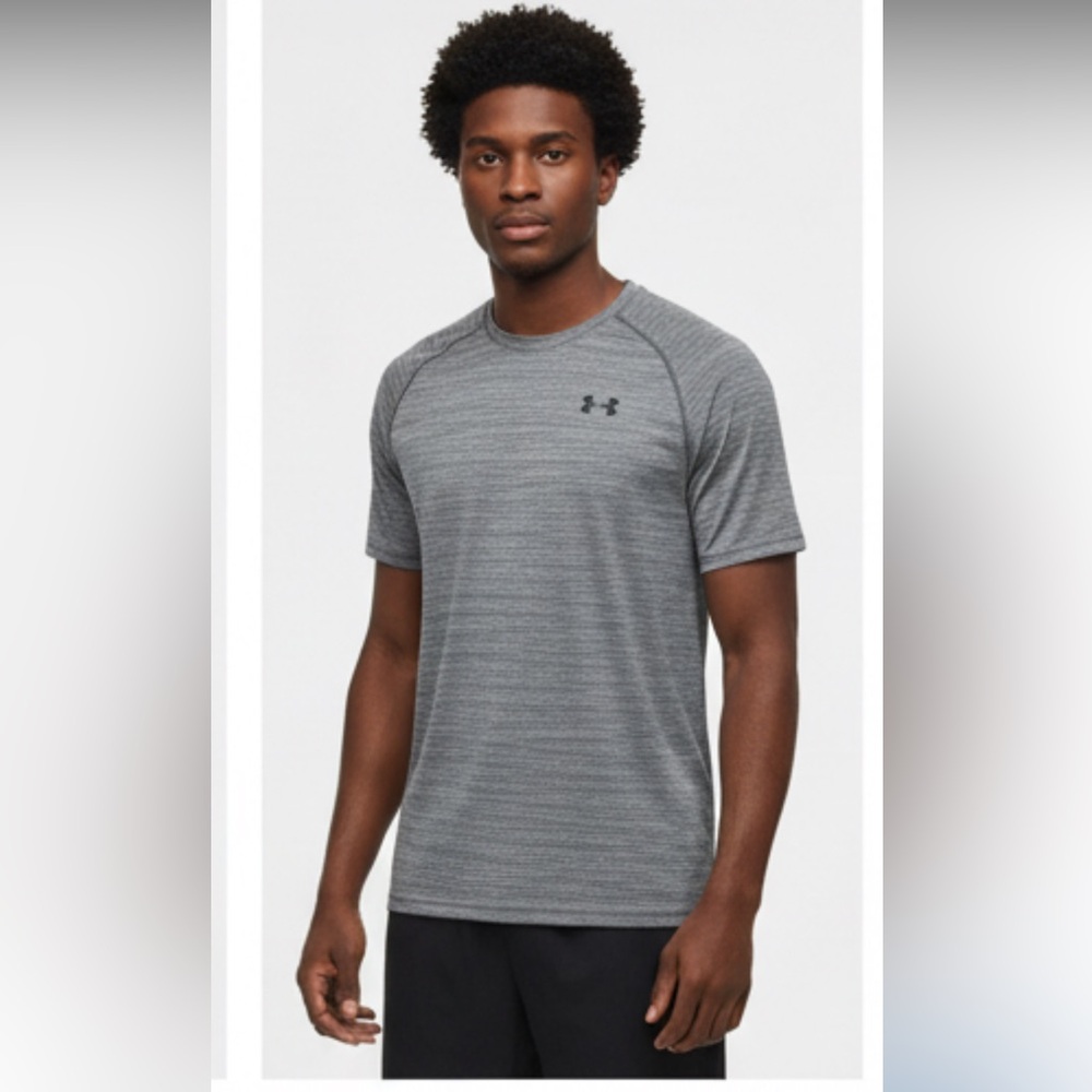 Under Armour Men’s Heather Blue Loose Fit T-Shirt Size L
